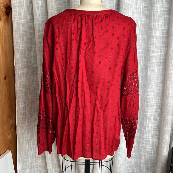 SALE Red Printed Blouse - Picture 5 of 5